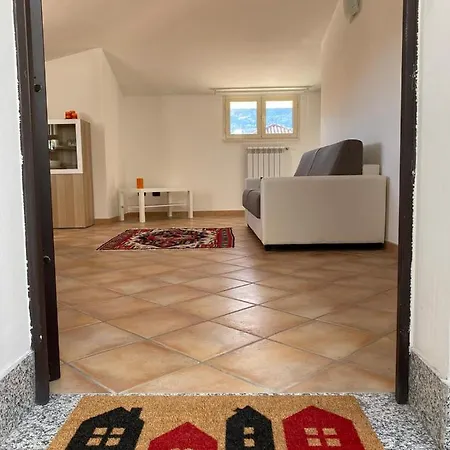 Su Da Lucy LʼAquila